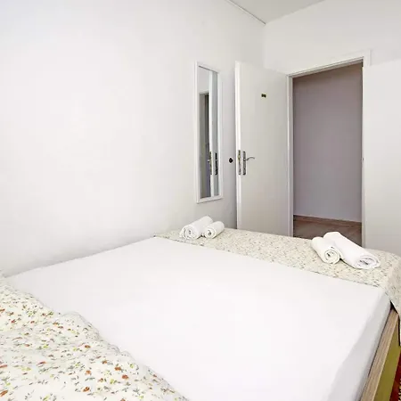 Apartman Makarska 아파트 *